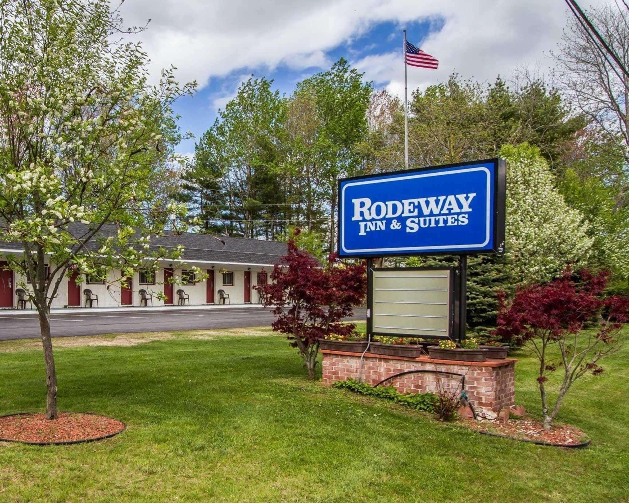 Rodeway Inn & Suites Brunswick Near Hwy 1 Extérieur photo